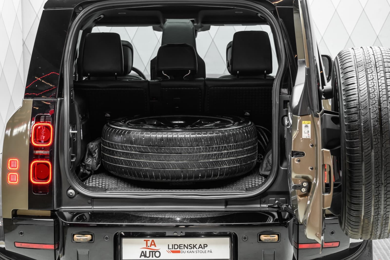 Land Rover Defender - bilde 17