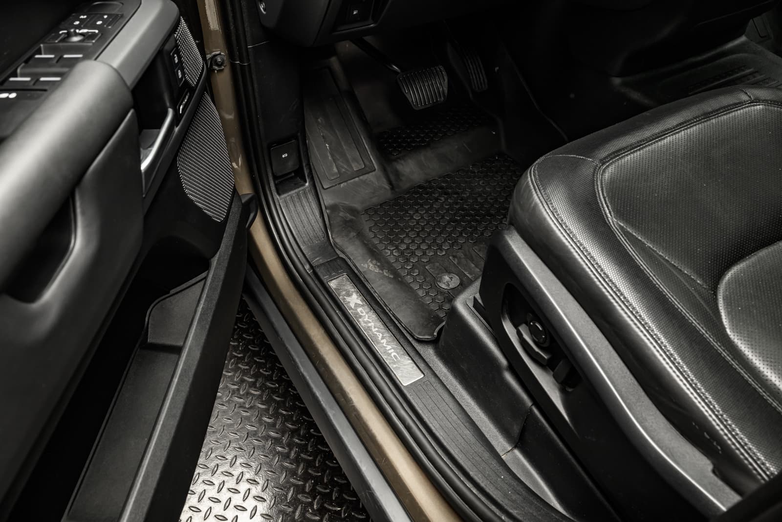 Land Rover Defender - bilde 27