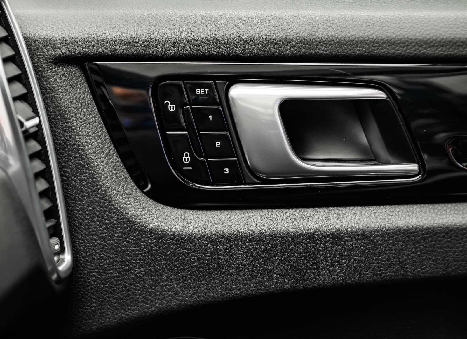 Porsche Cayenne - bilde 31