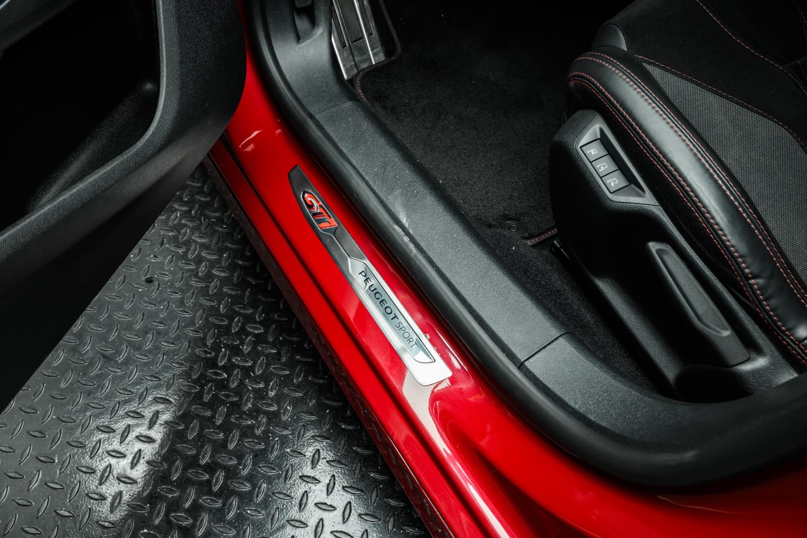 Peugeot 308 - bilde 13