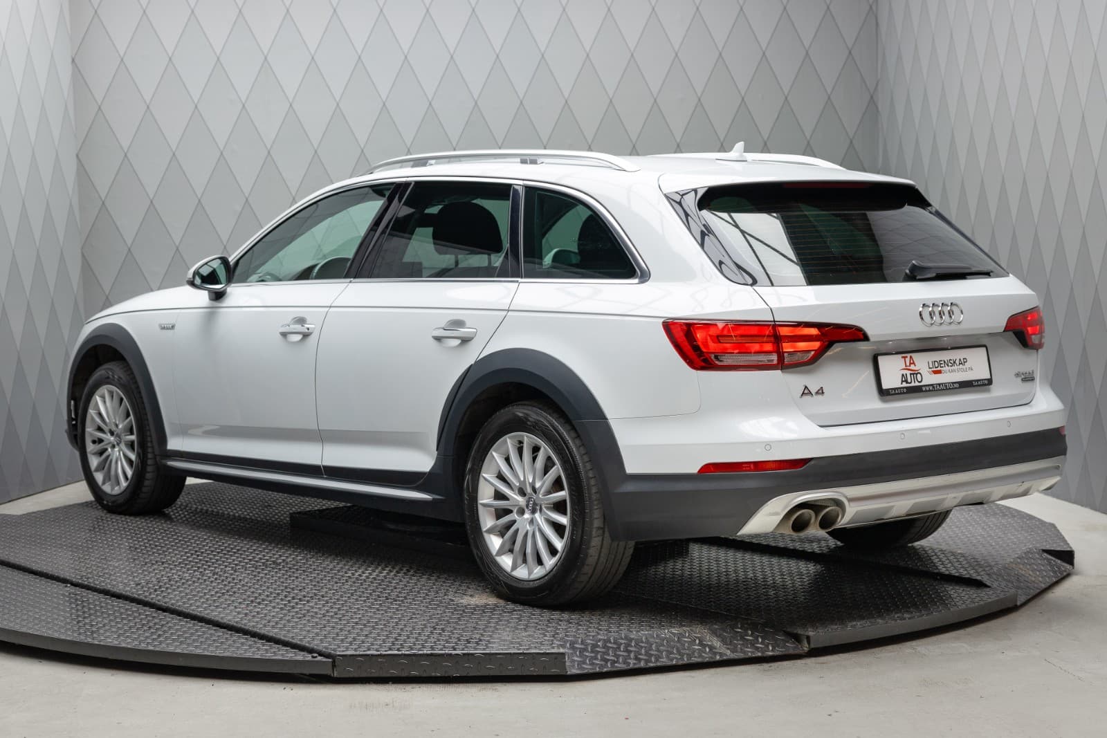 Audi A4 allroad - bilde 1