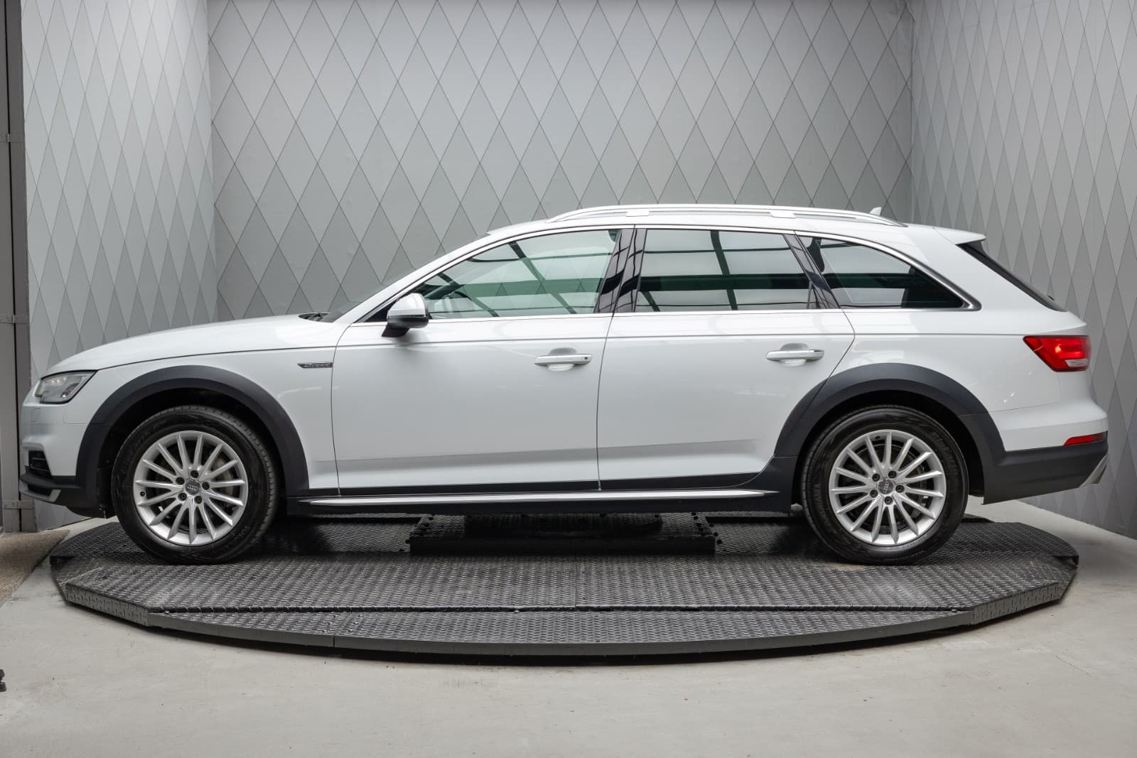 Audi A4 allroad - bilde 9