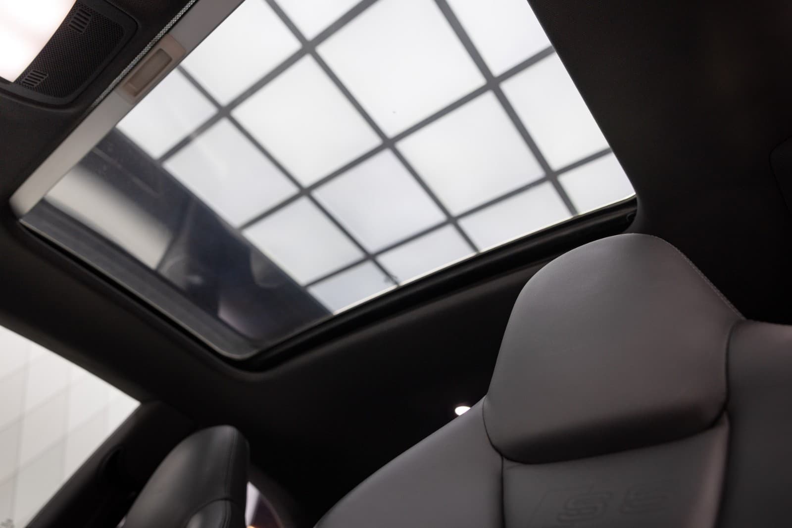 Audi S5 - bilde 25