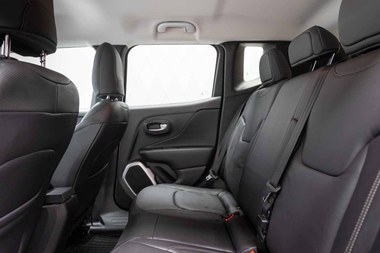 Jeep Renegade - bilde 23