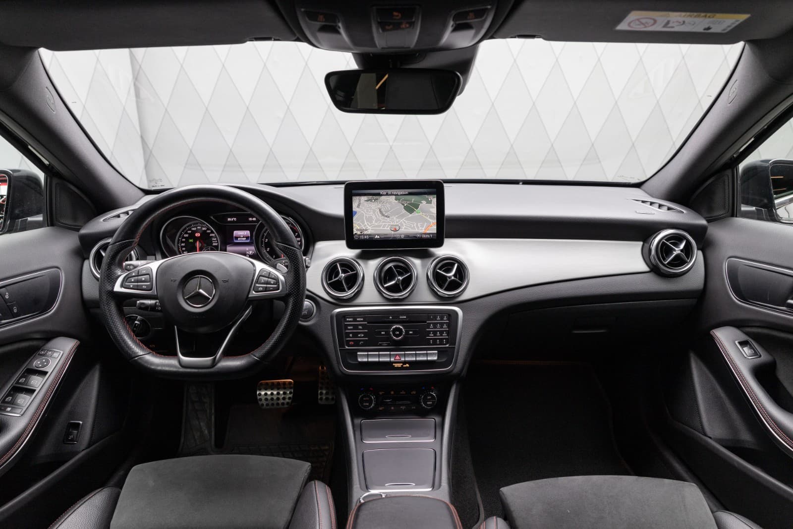 Mercedes-Benz GLA - bilde 14