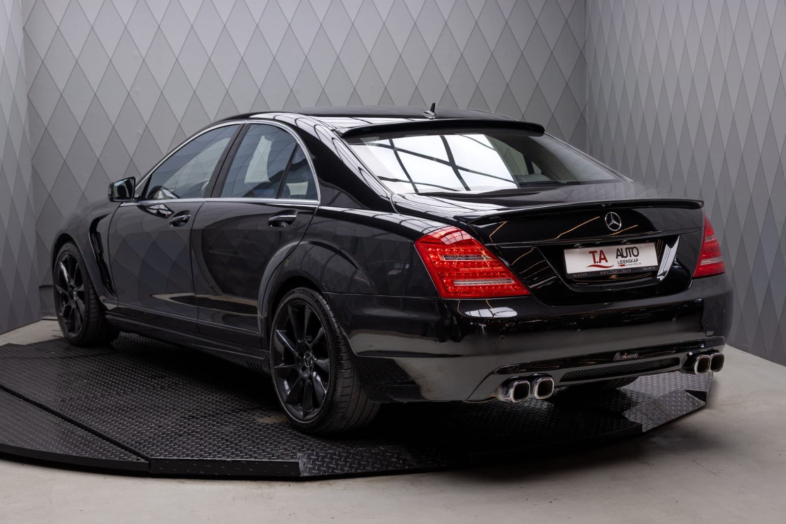 Mercedes-Benz S-Klasse - bilde 1