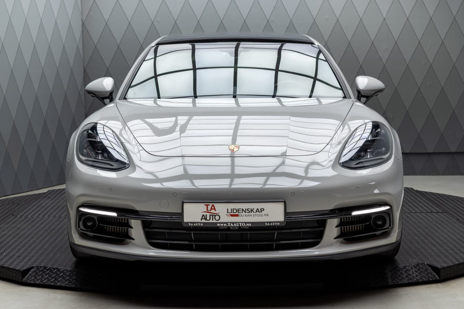 Porsche Panamera 4 - bilde 4