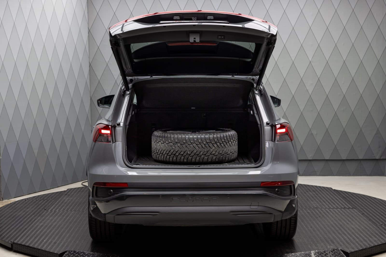 Audi Q4 e-tron - bilde 10