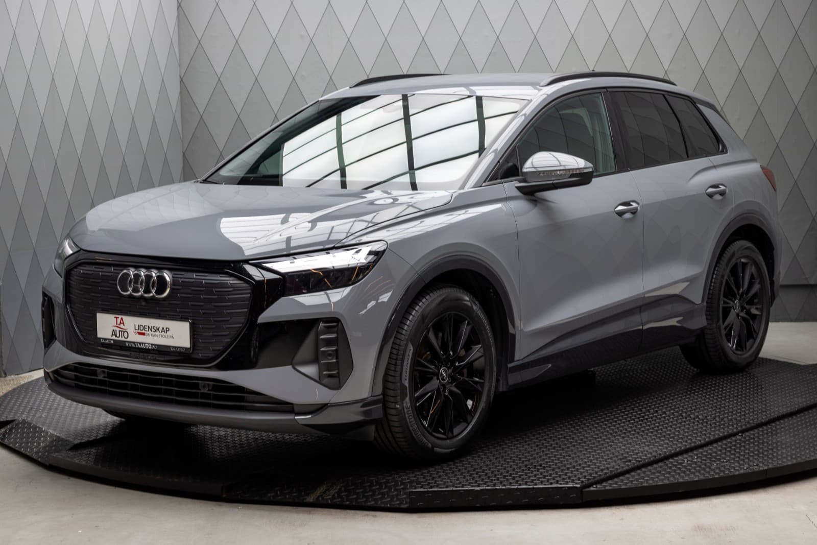 Audi Q4 e-tron - bilde 3