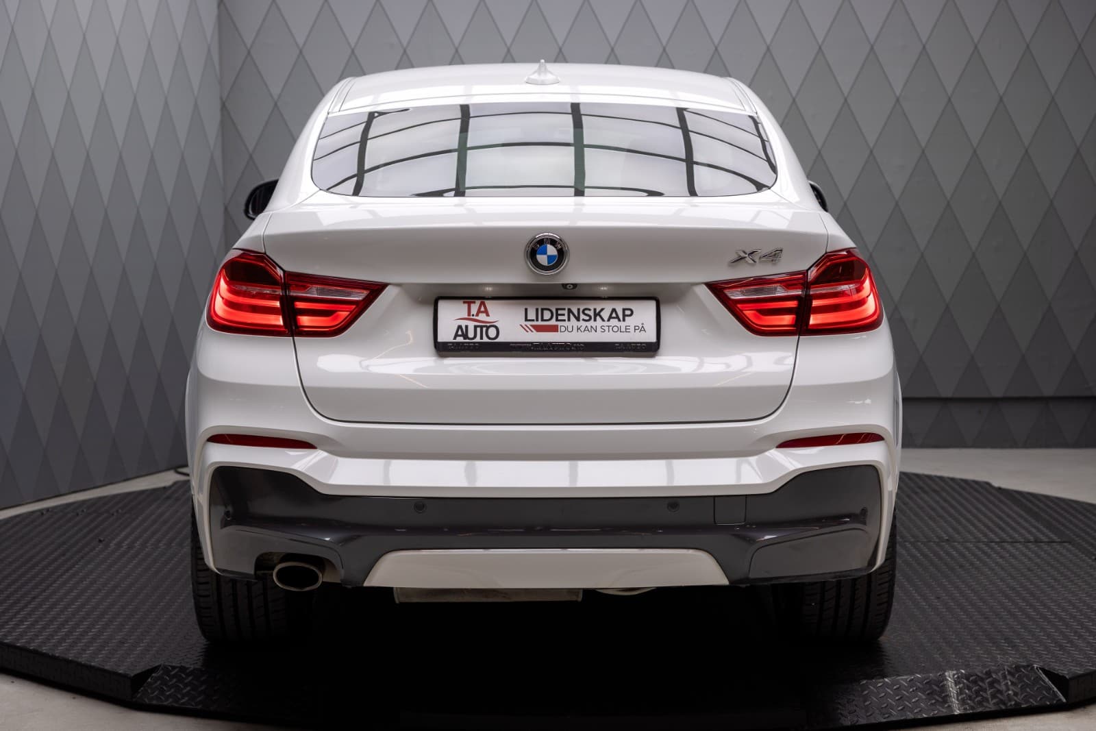 BMW X4 - bilde 6