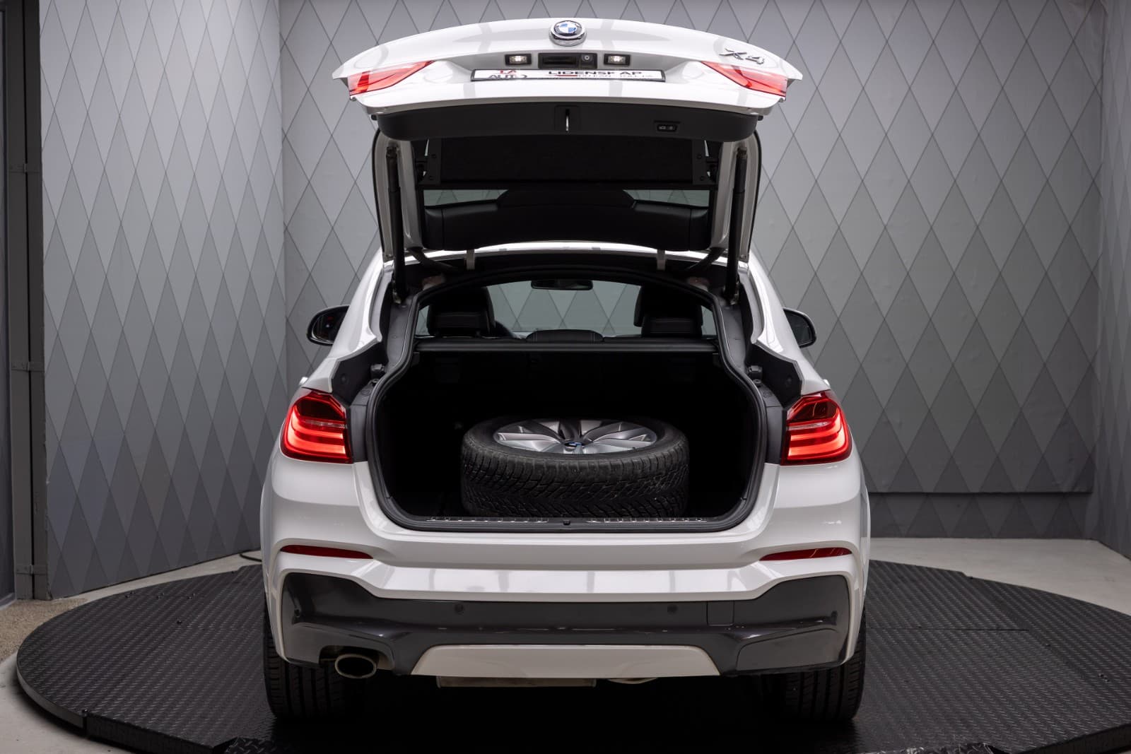 BMW X4 - bilde 10