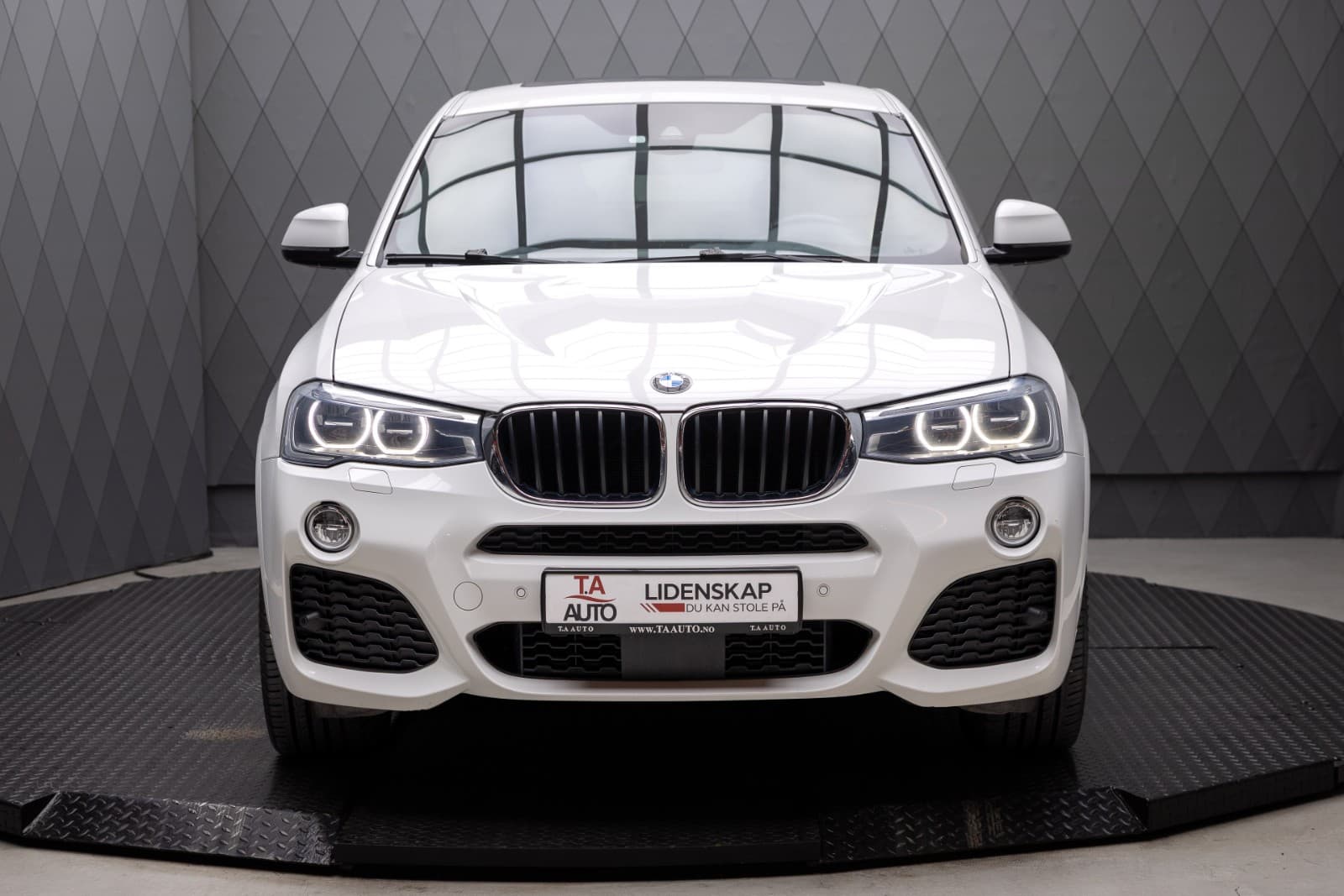 BMW X4 - bilde 4