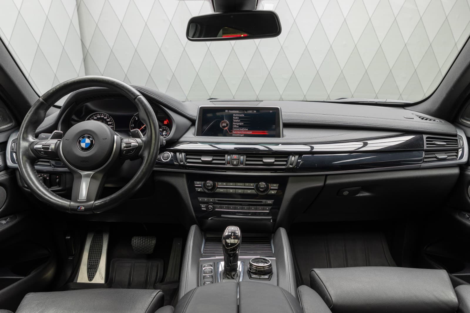 BMW X6 - bilde 18