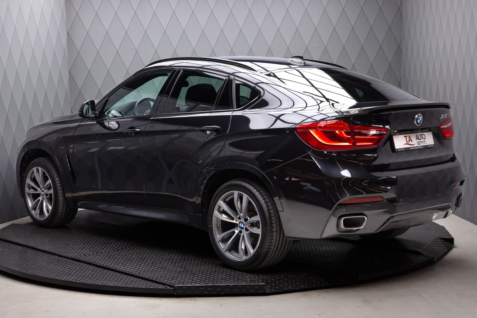 BMW X6 - bilde 8
