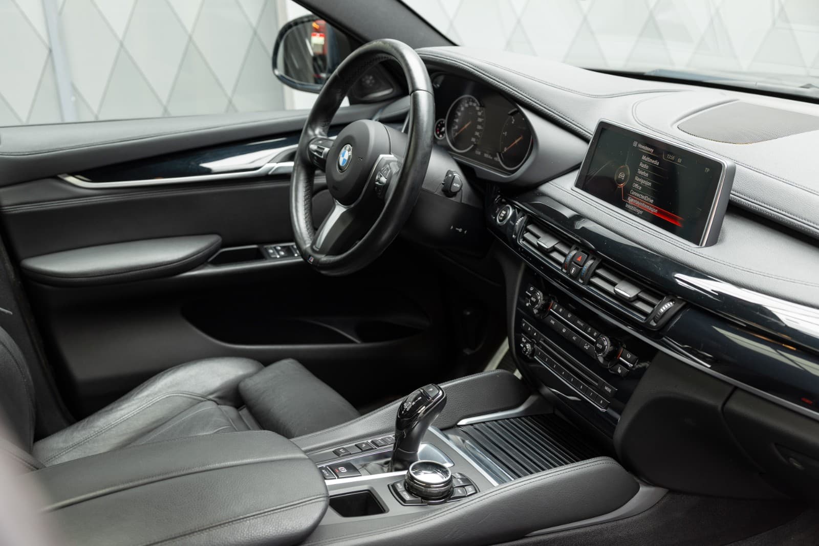 BMW X6 - bilde 39