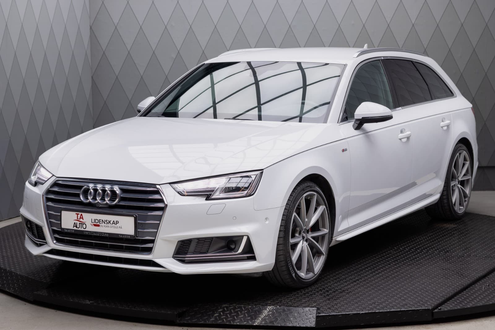 Audi A4 - bilde 3