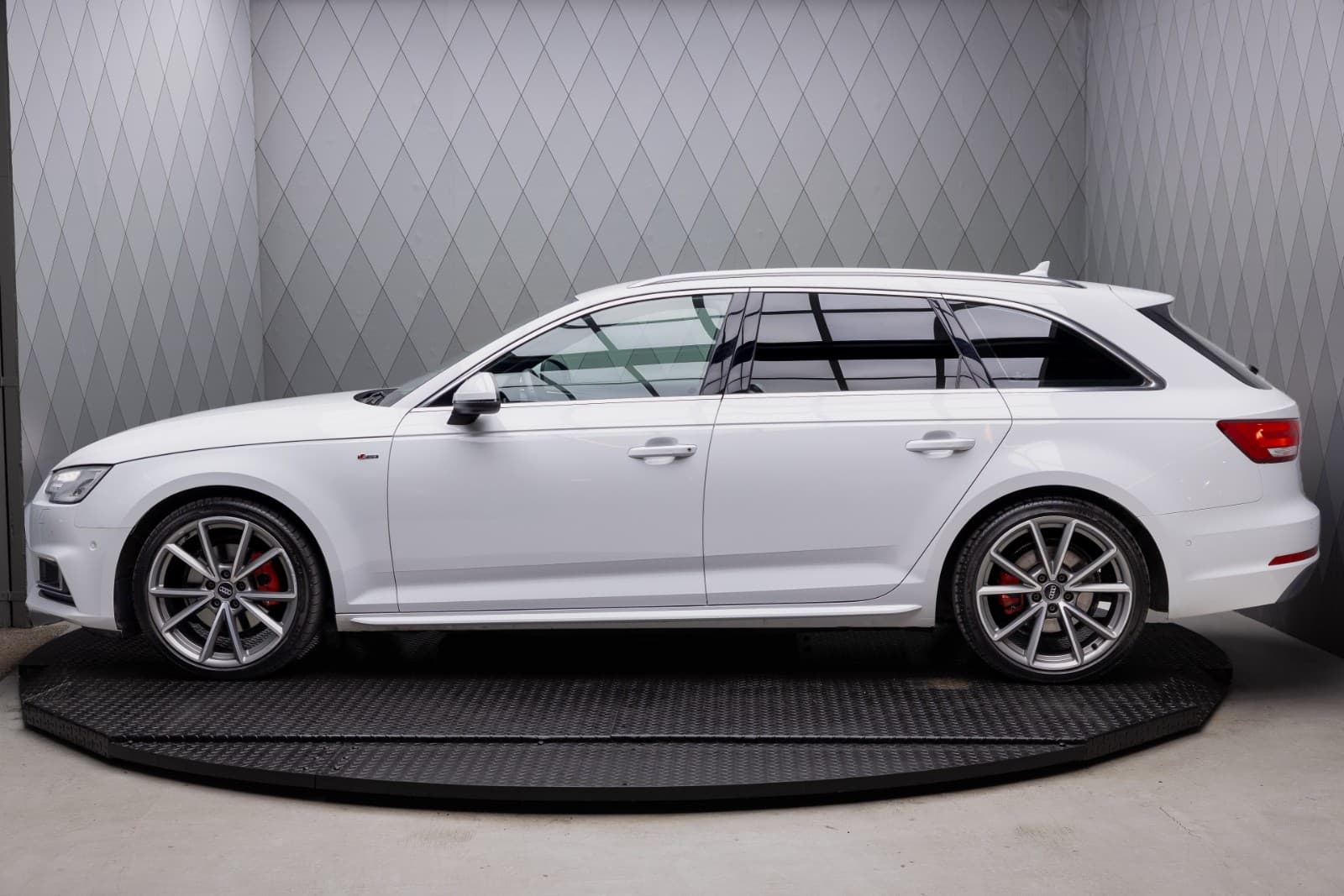 Audi A4 - bilde 9