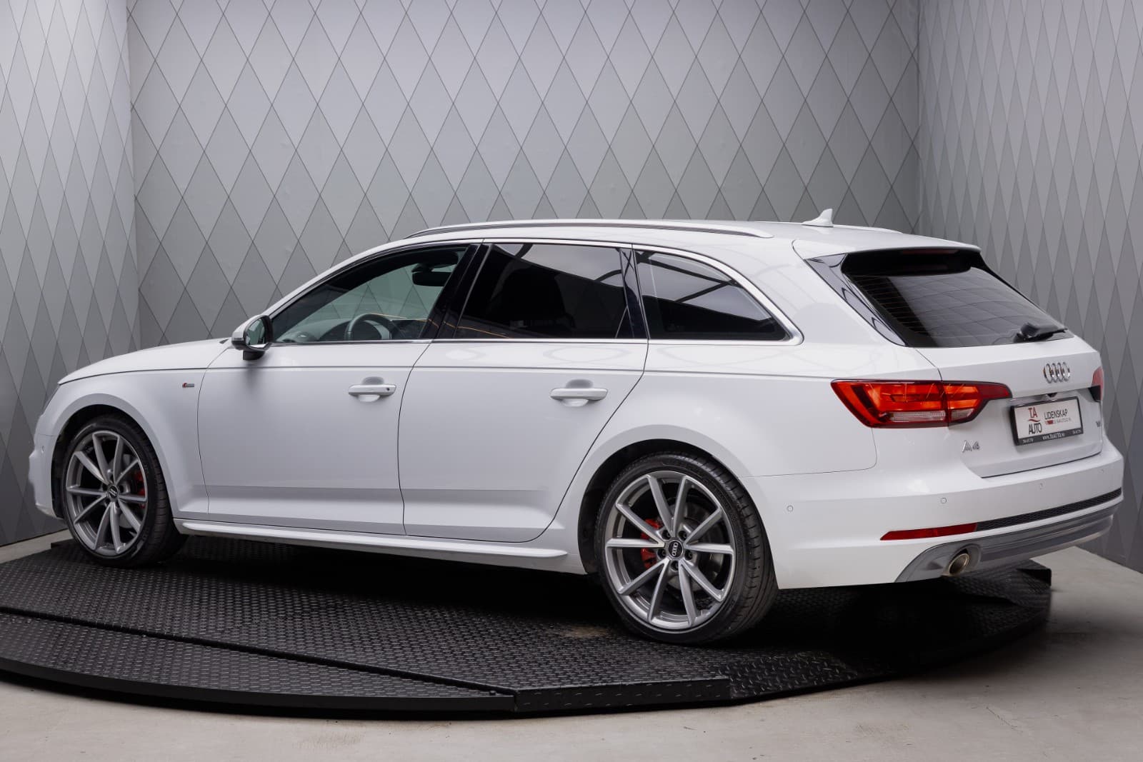 Audi A4 - bilde 8