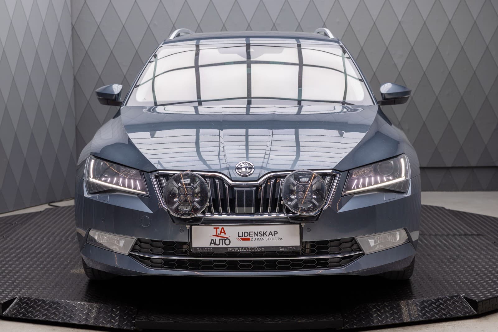 Skoda Superb - bilde 4