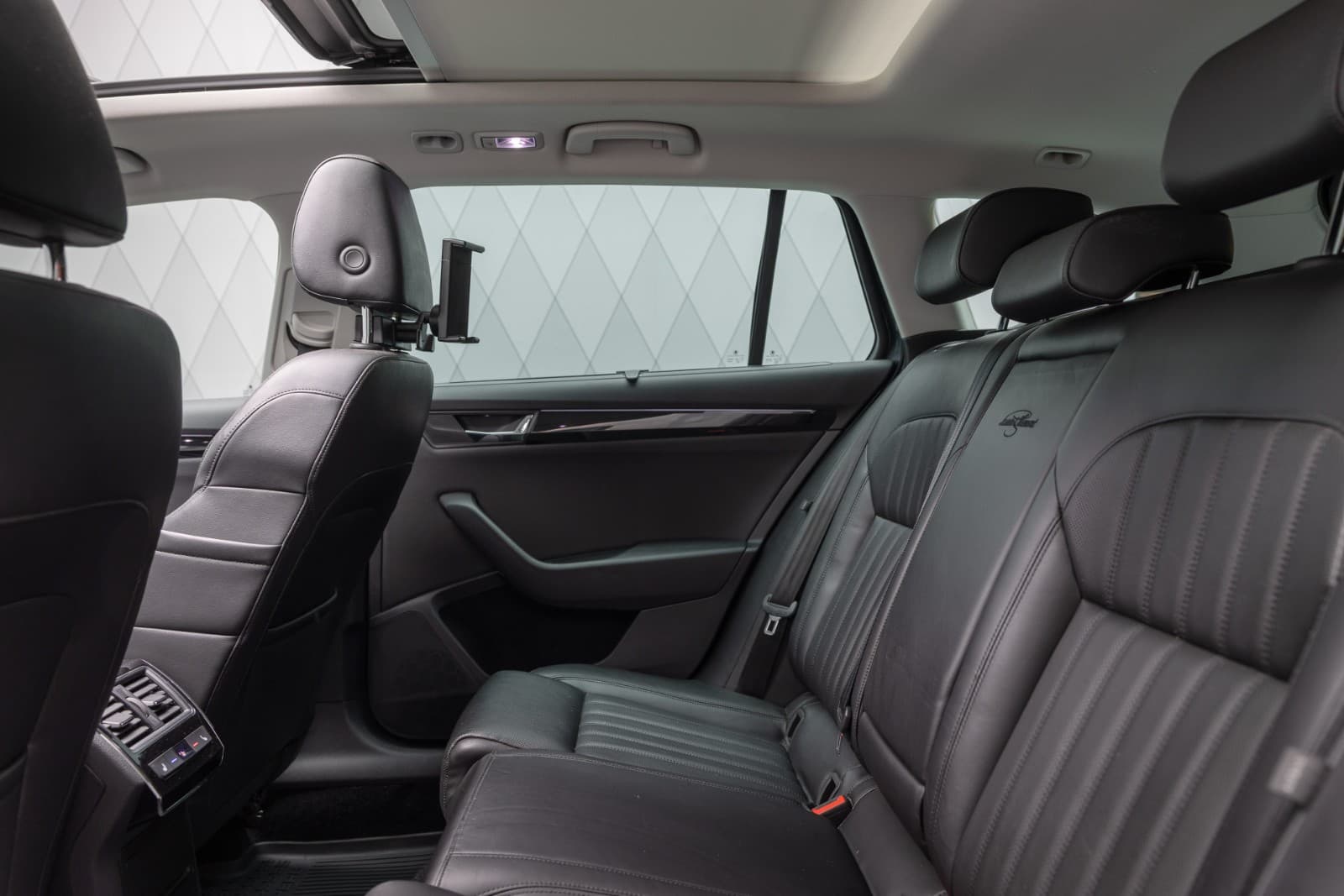 Skoda Superb - bilde 24