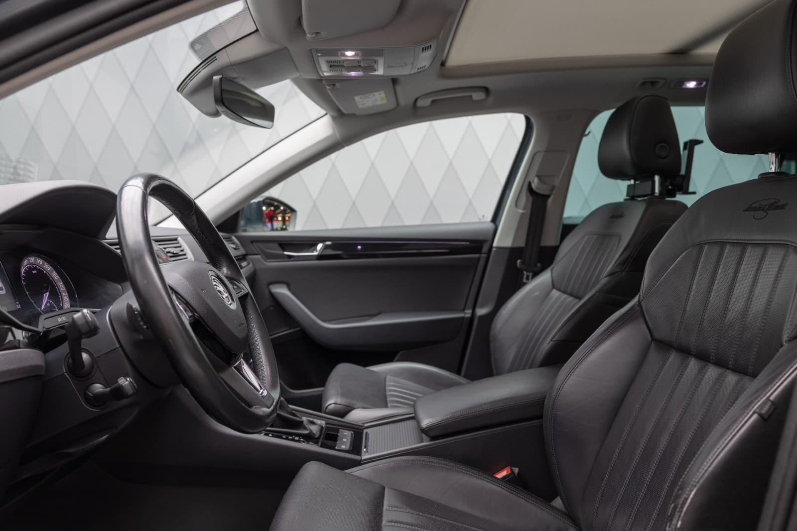 Skoda Superb - bilde 17