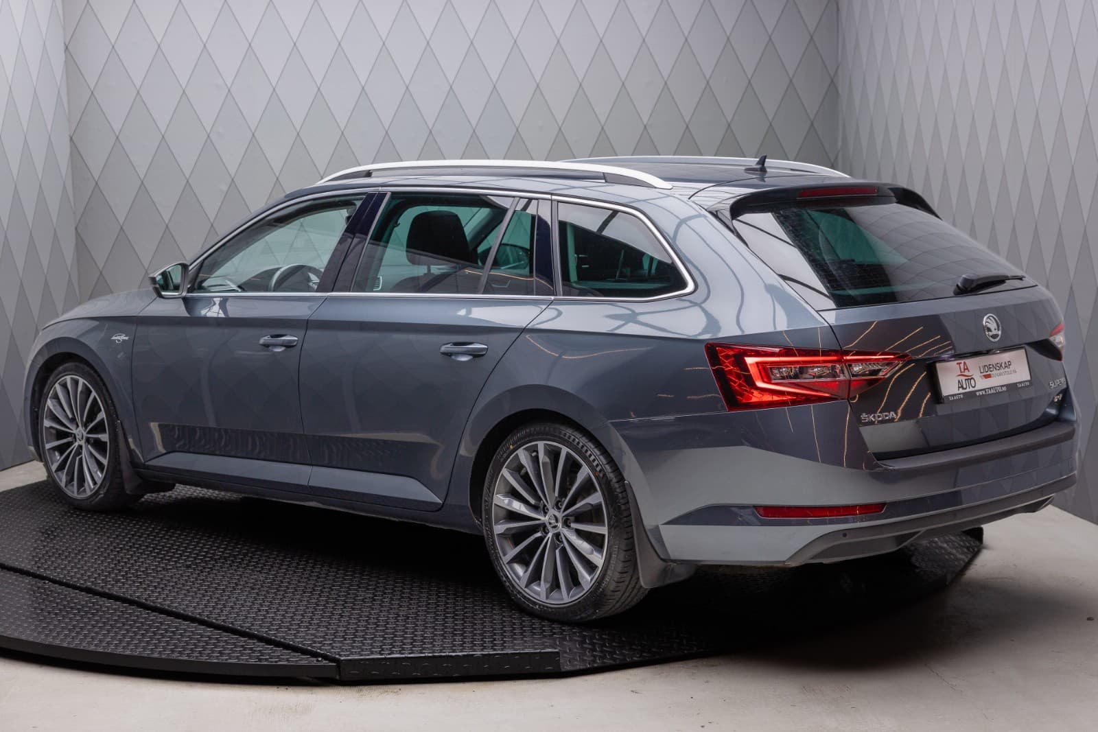 Skoda Superb - bilde 8