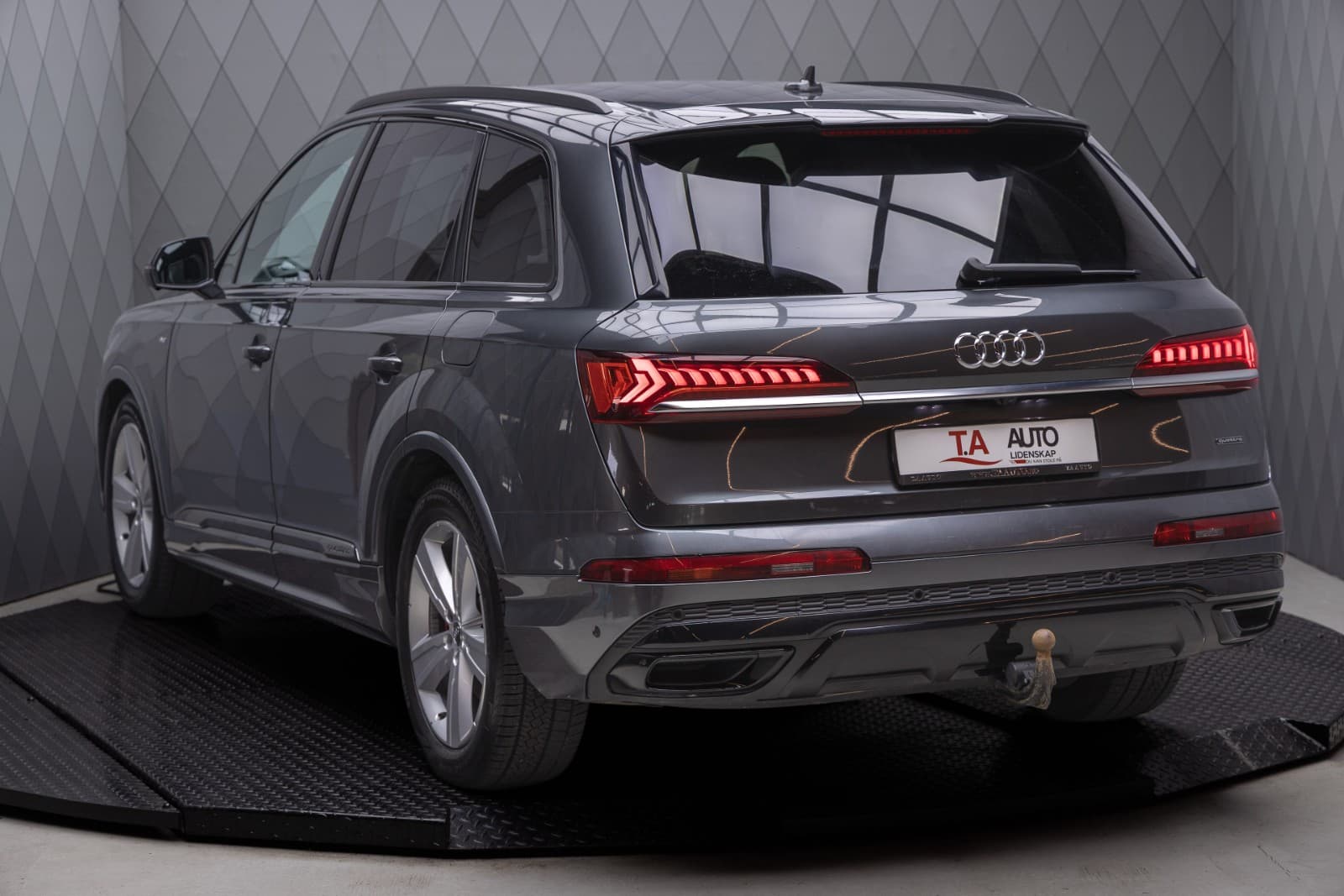 Audi Q7 - bilde 1