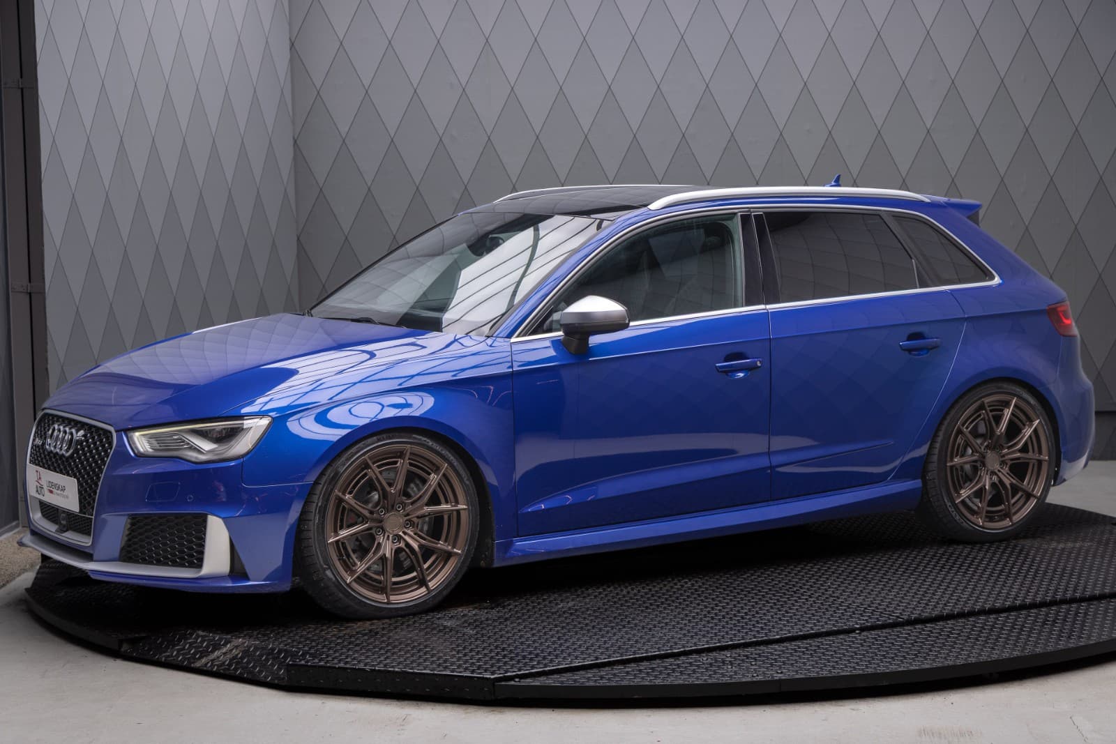 Audi RS3 - bilde 2
