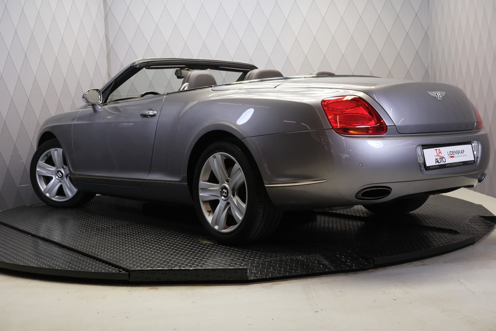 Bentley Continental GTC - bilde 2