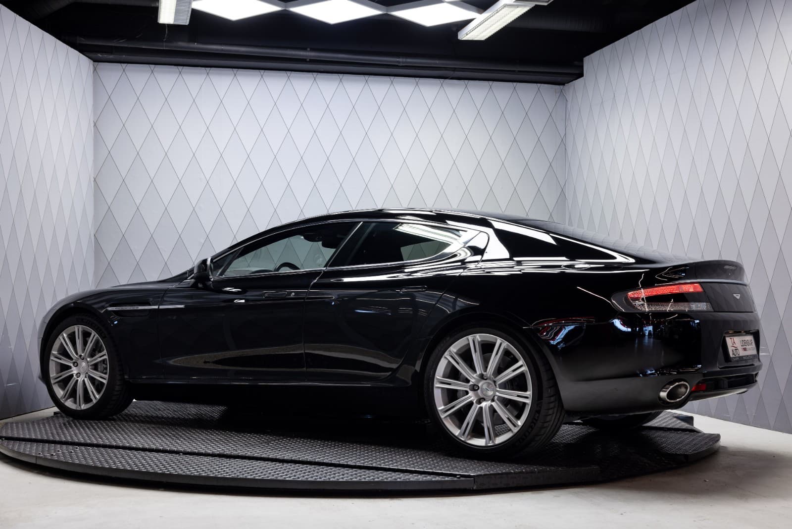 Aston Martin Rapide - bilde 7