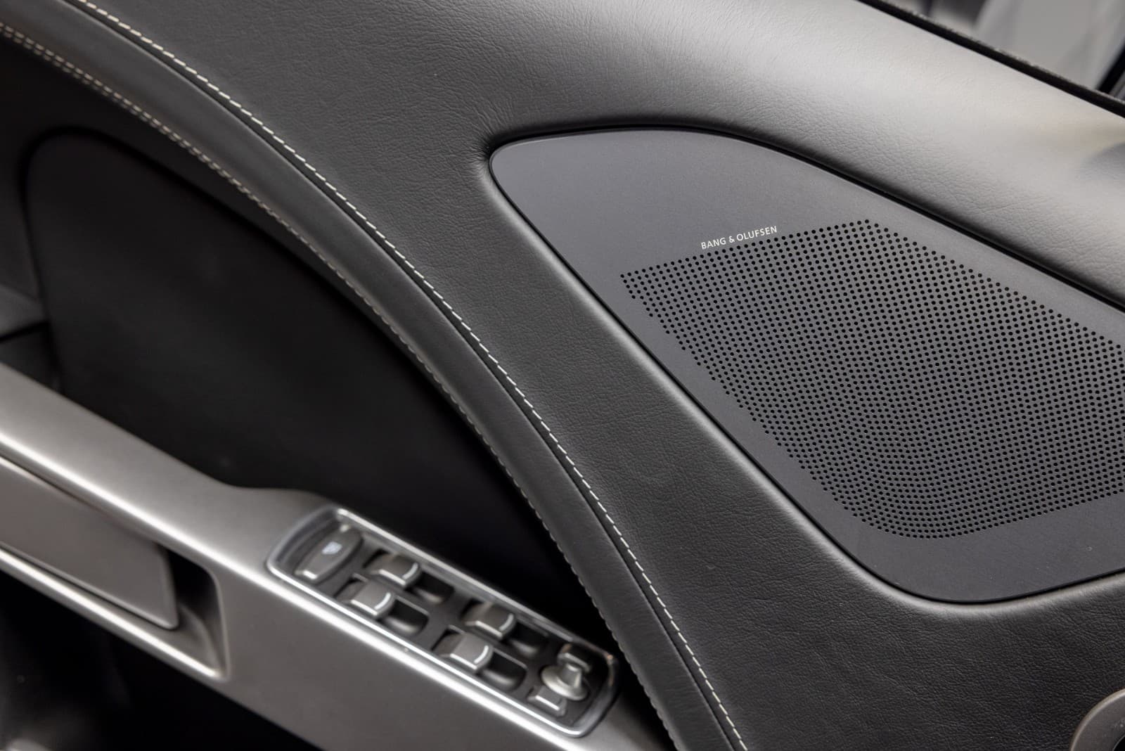 Aston Martin Rapide - bilde 15