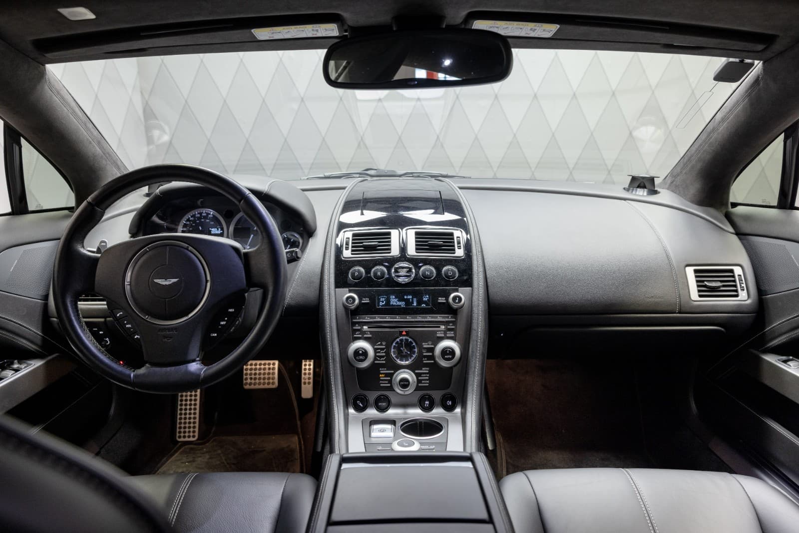 Aston Martin Rapide - bilde 17