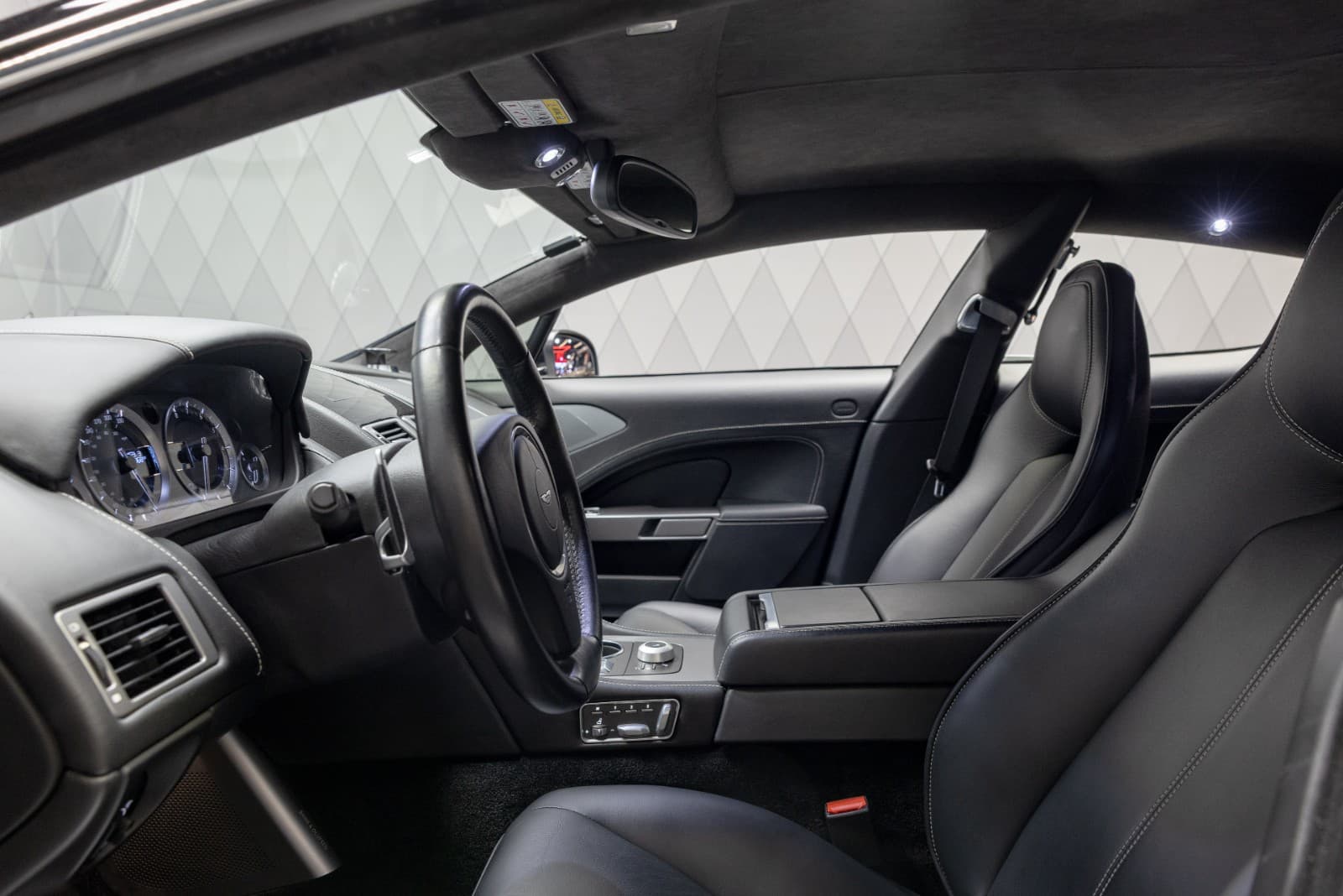 Aston Martin Rapide - bilde 20