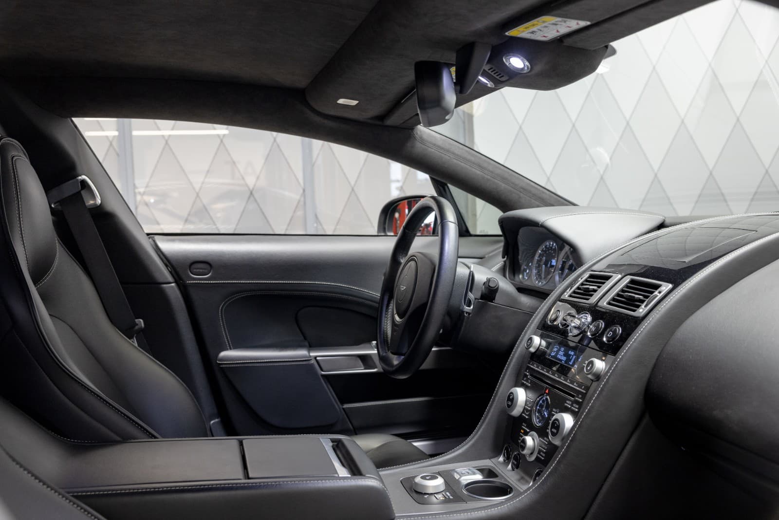 Aston Martin Rapide - bilde 18