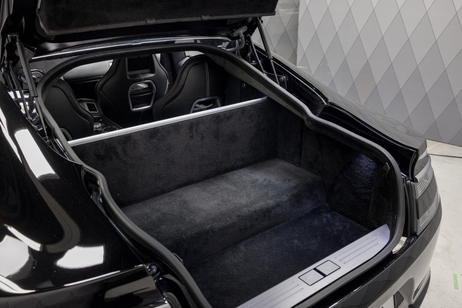 Aston Martin Rapide - bilde 25