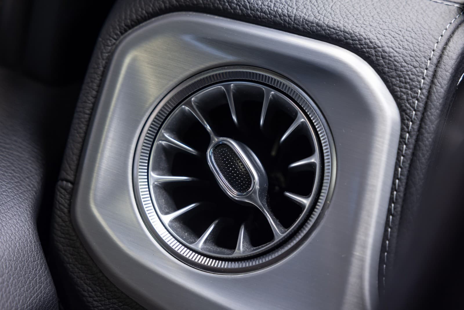 Mercedes-Benz Geländewagen - bilde 26