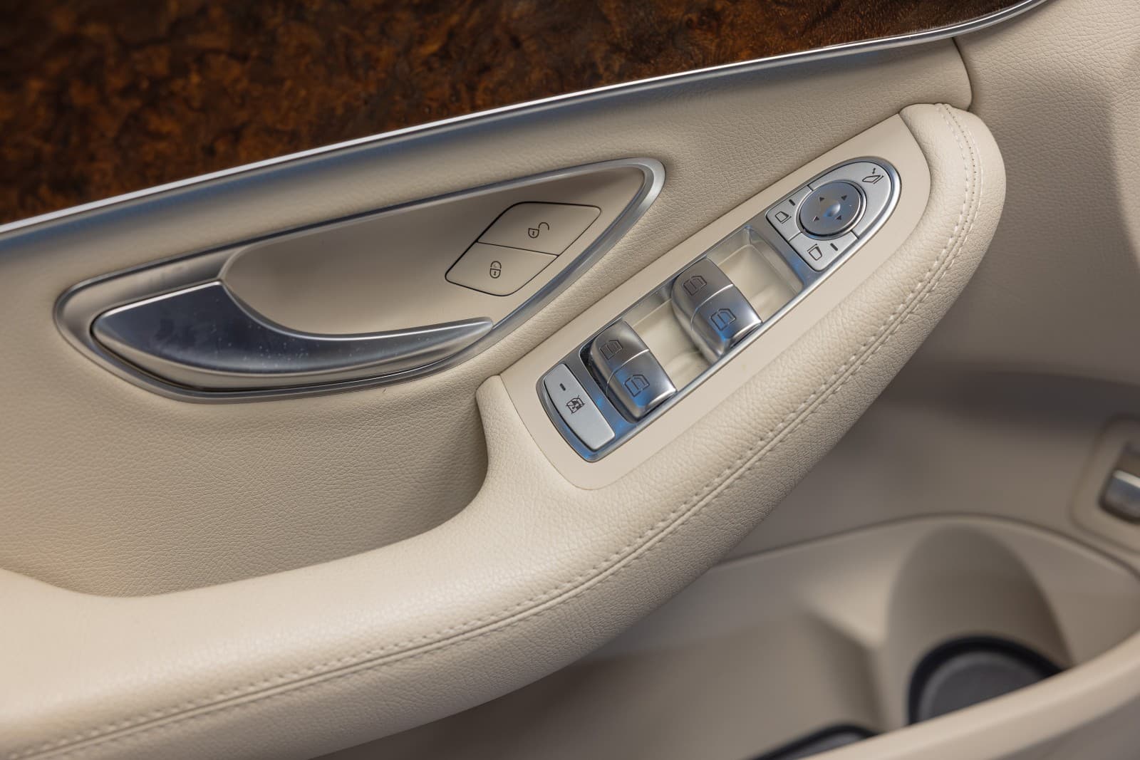 Mercedes-Benz C-Klasse - bilde 13