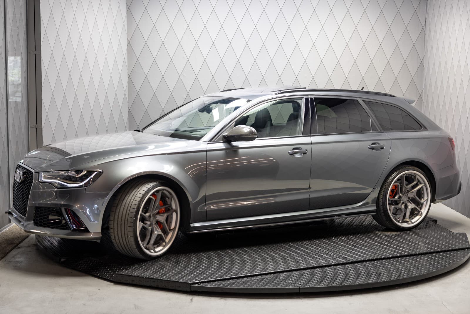 Audi RS6 - bilde 6