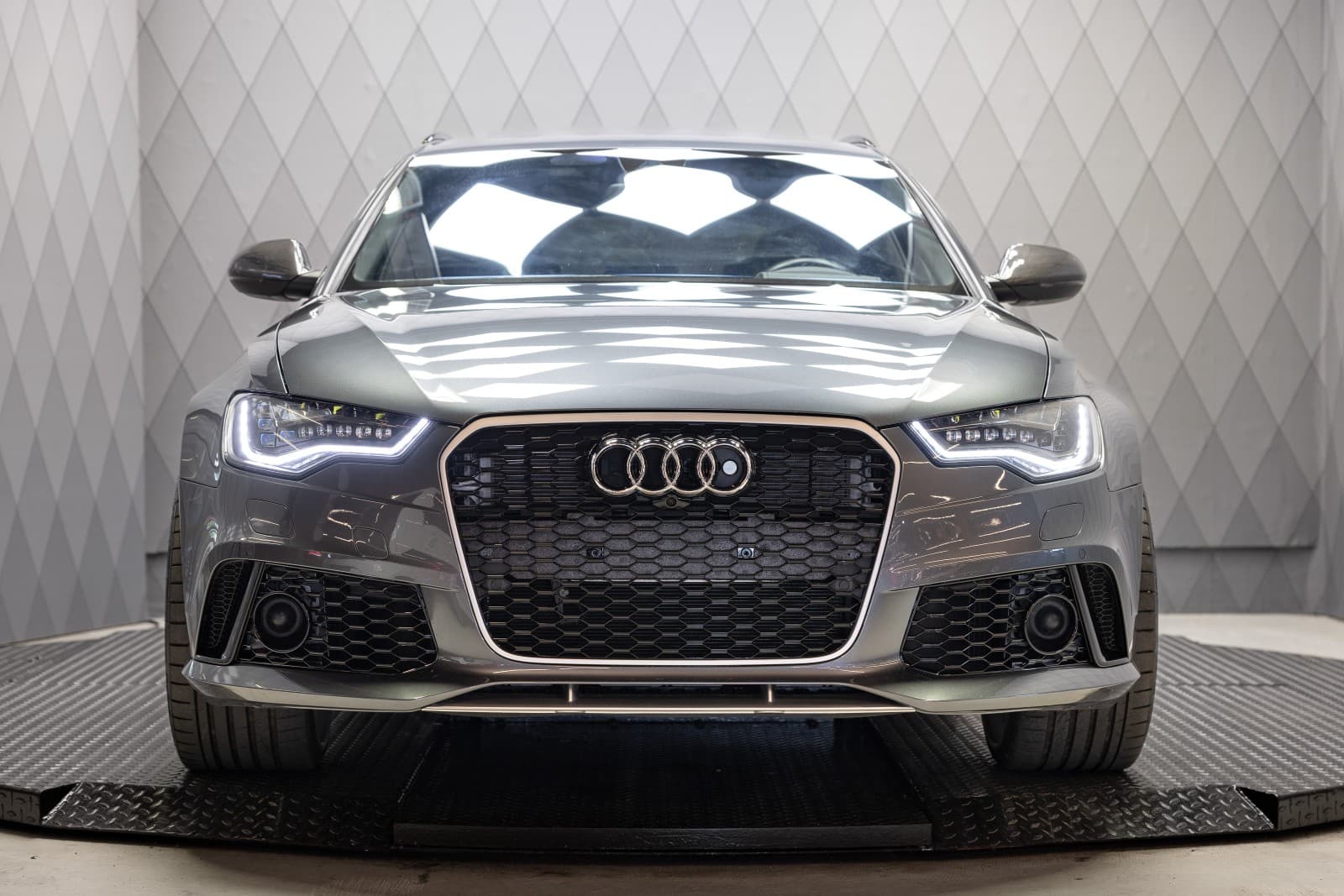 Audi RS6 - bilde 2