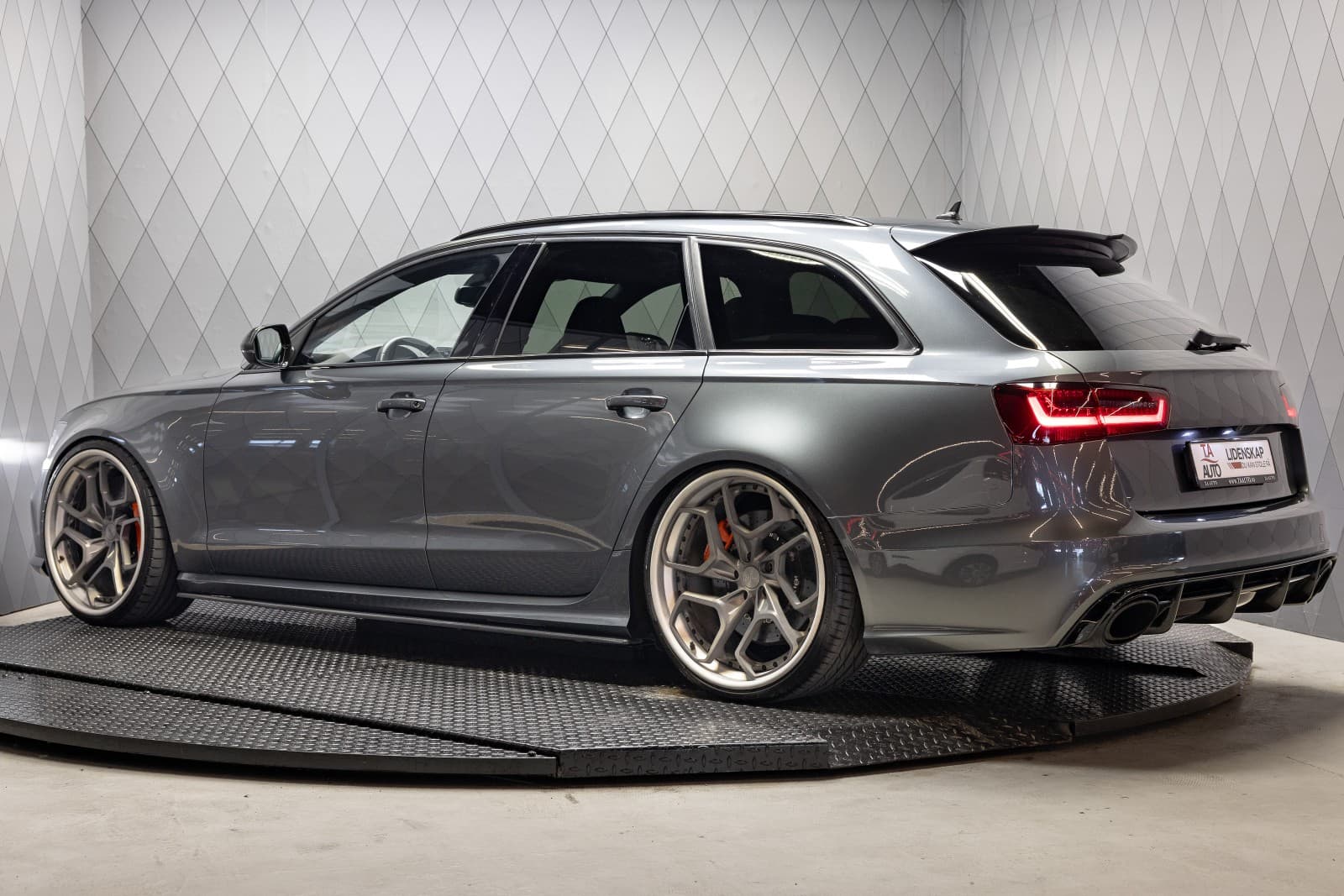 Audi RS6 - bilde 4