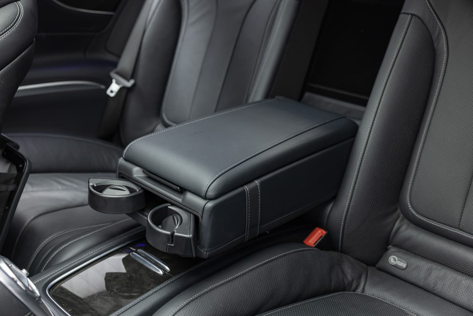 Mercedes-Benz S-Klasse - bilde 38