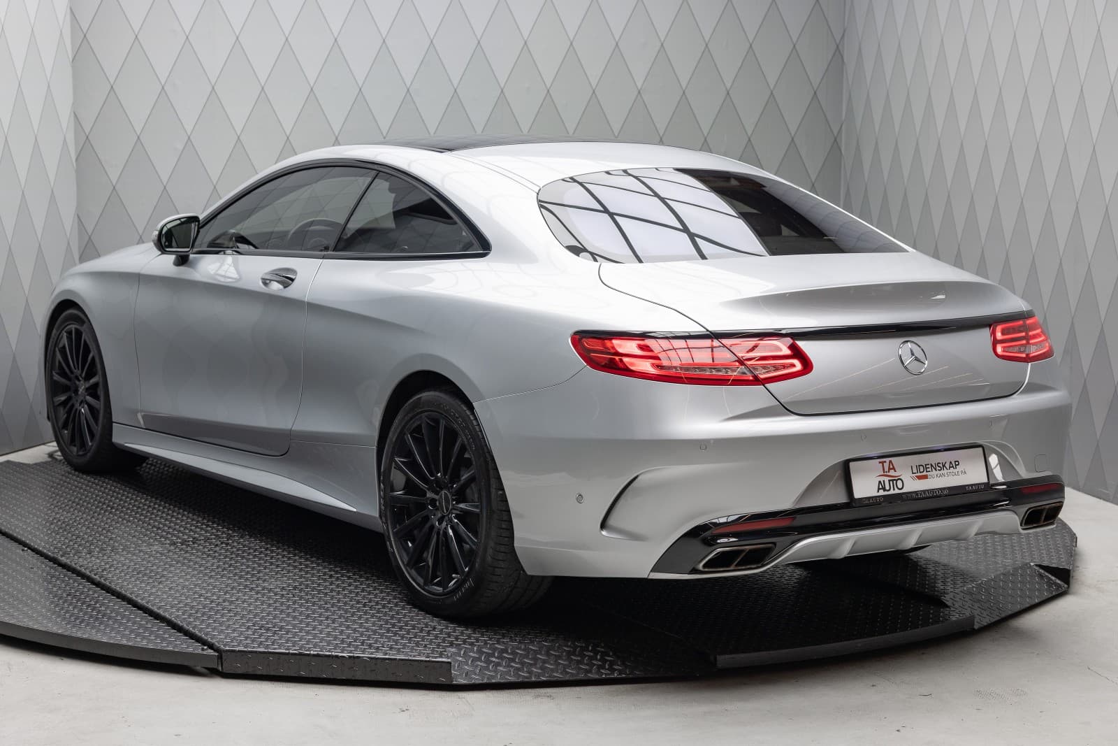 Mercedes-Benz S-Klasse - bilde 1