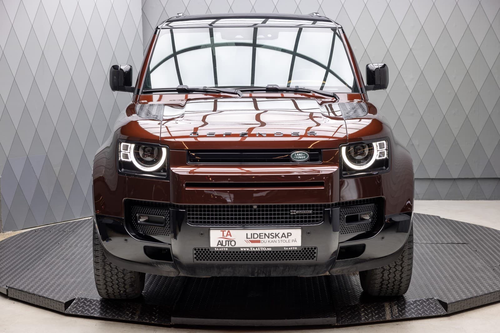 Land Rover Defender - bilde 2