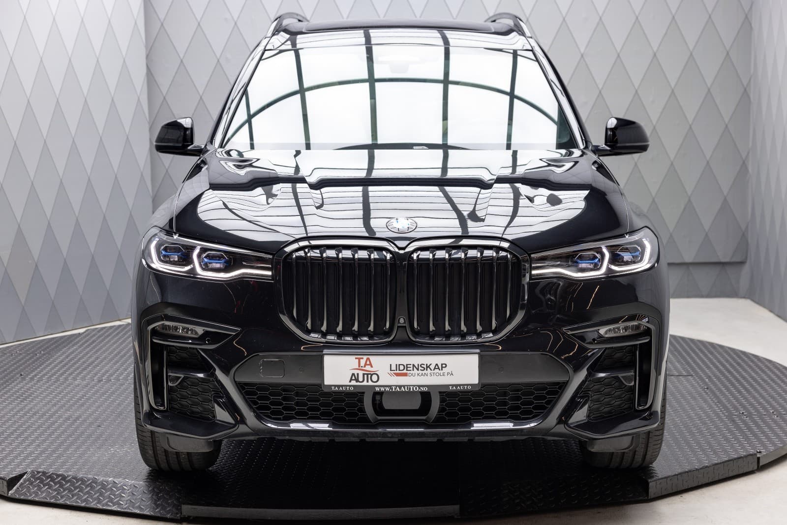 BMW X7 - bilde 3