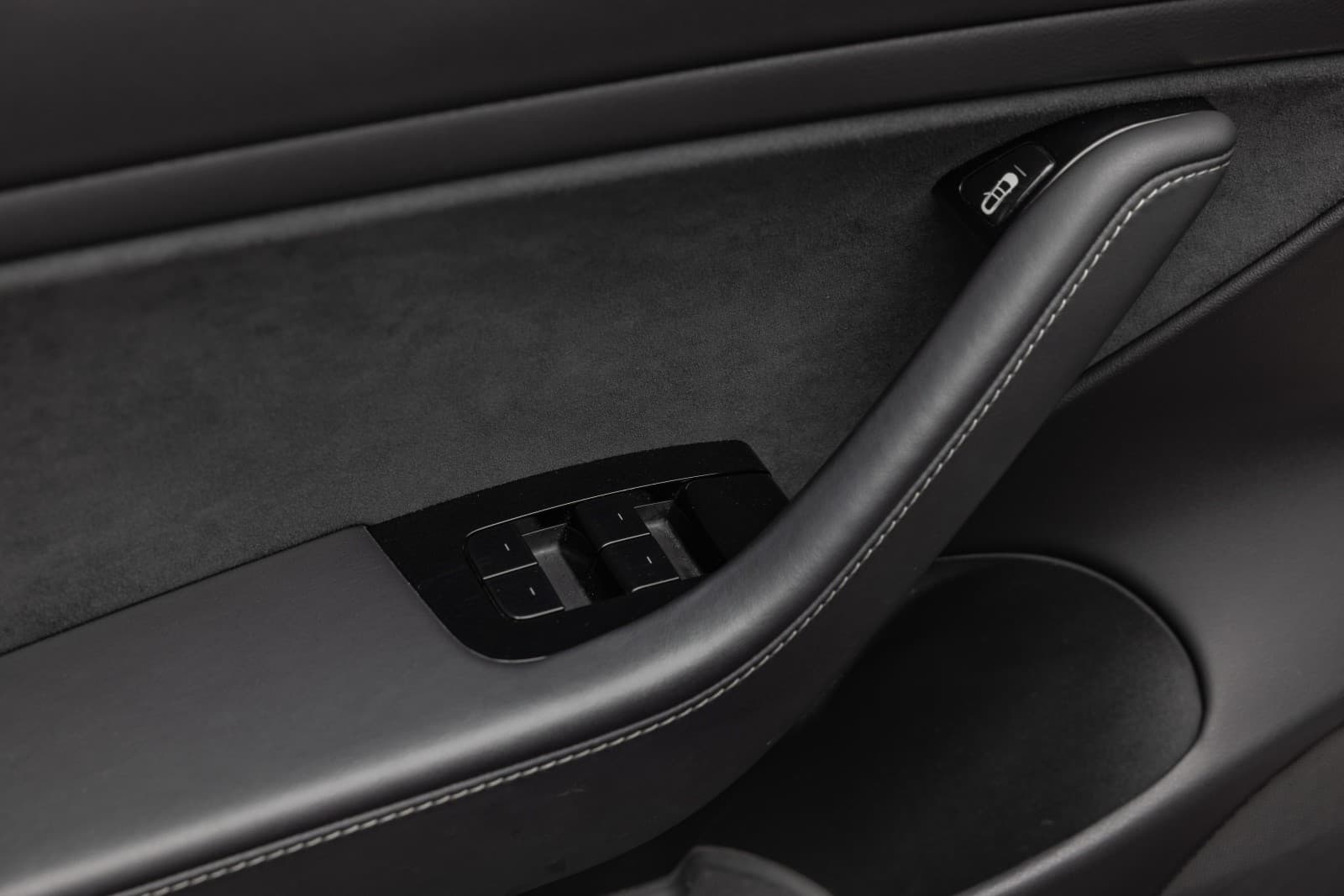 Tesla Model 3 - bilde 13