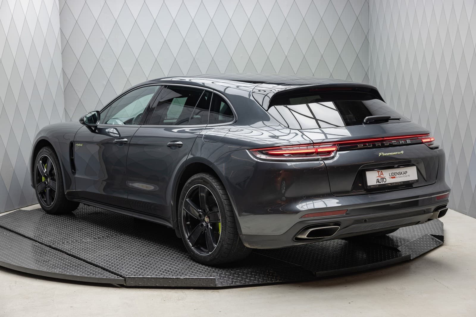 Porsche Panamera - bilde 1