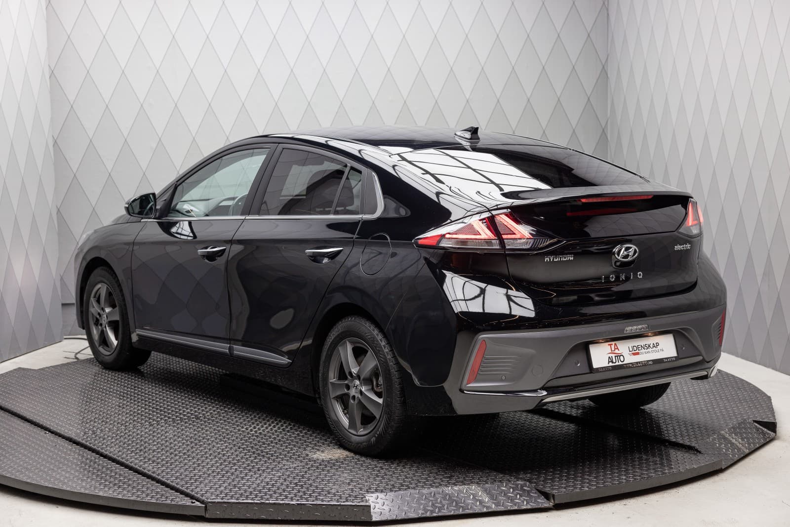 Hyundai Ioniq - bilde 1