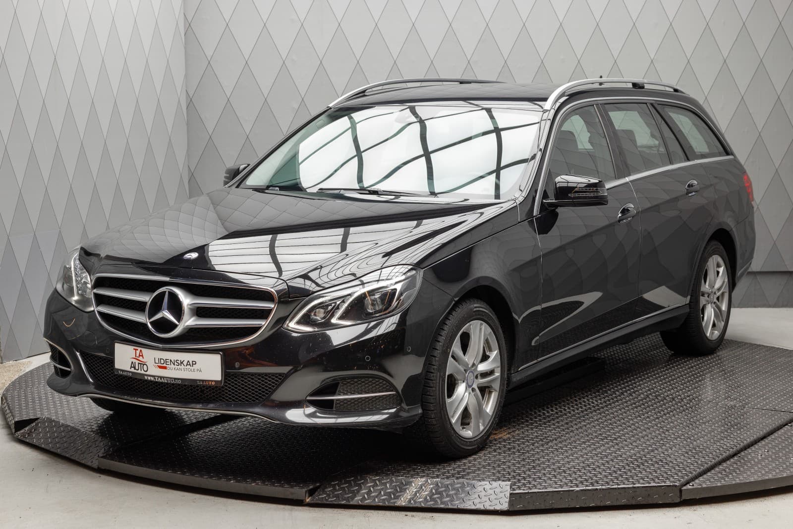 Mercedes-Benz E-Klasse - bilde 2