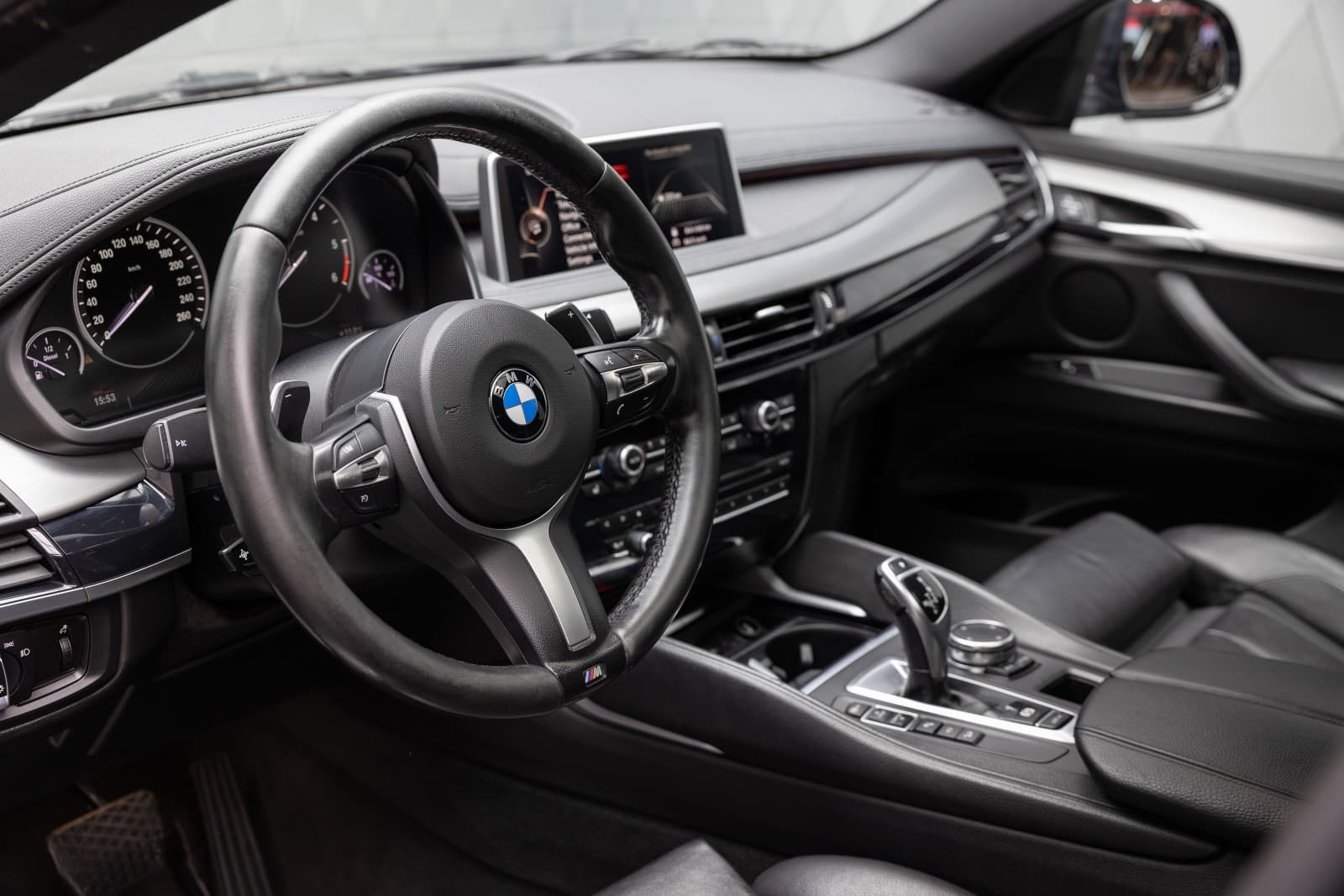 BMW X6 - bilde 19
