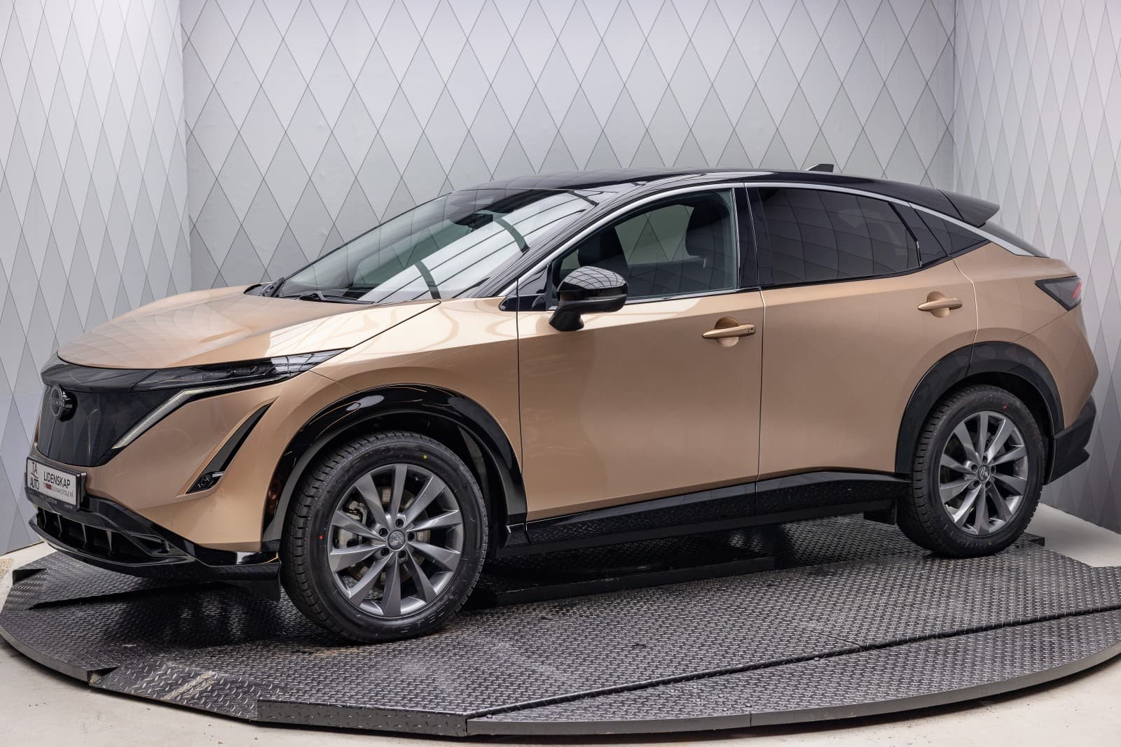 Nissan Ariya - bilde 4